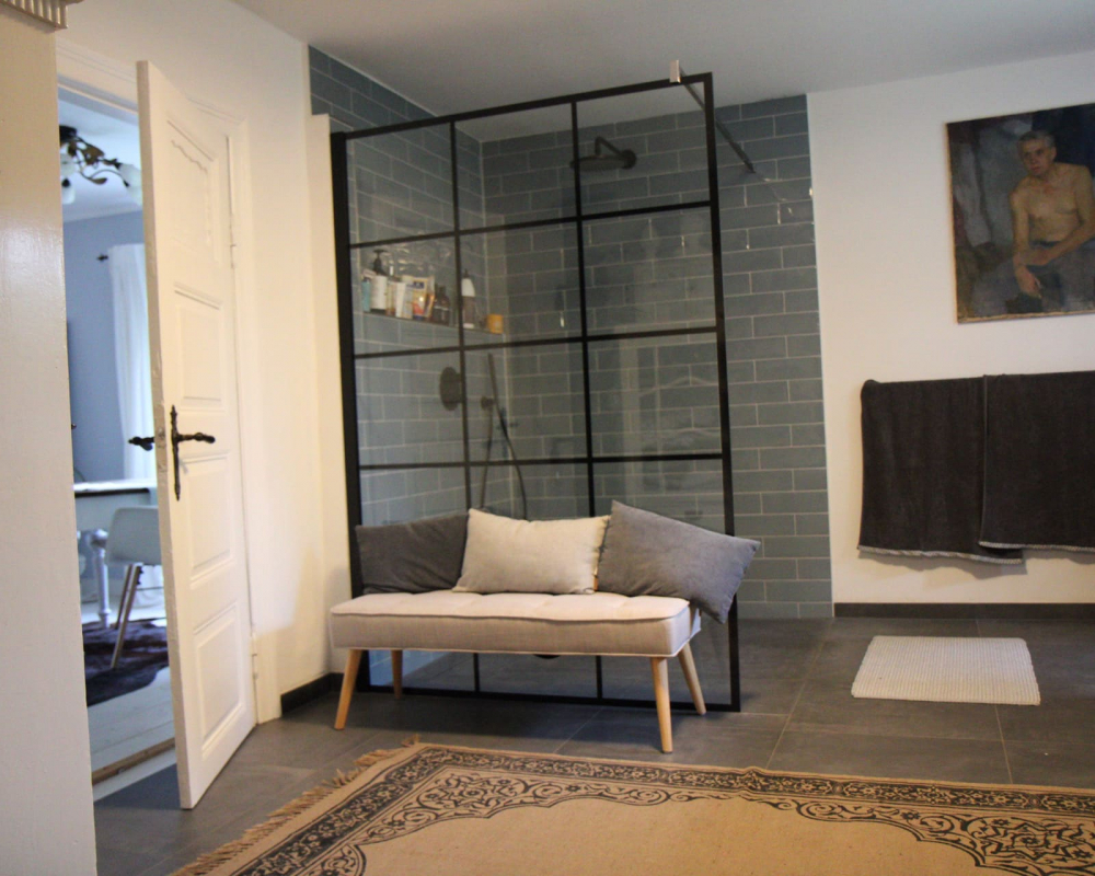 traumbad-im-landhaus-stil-dusche